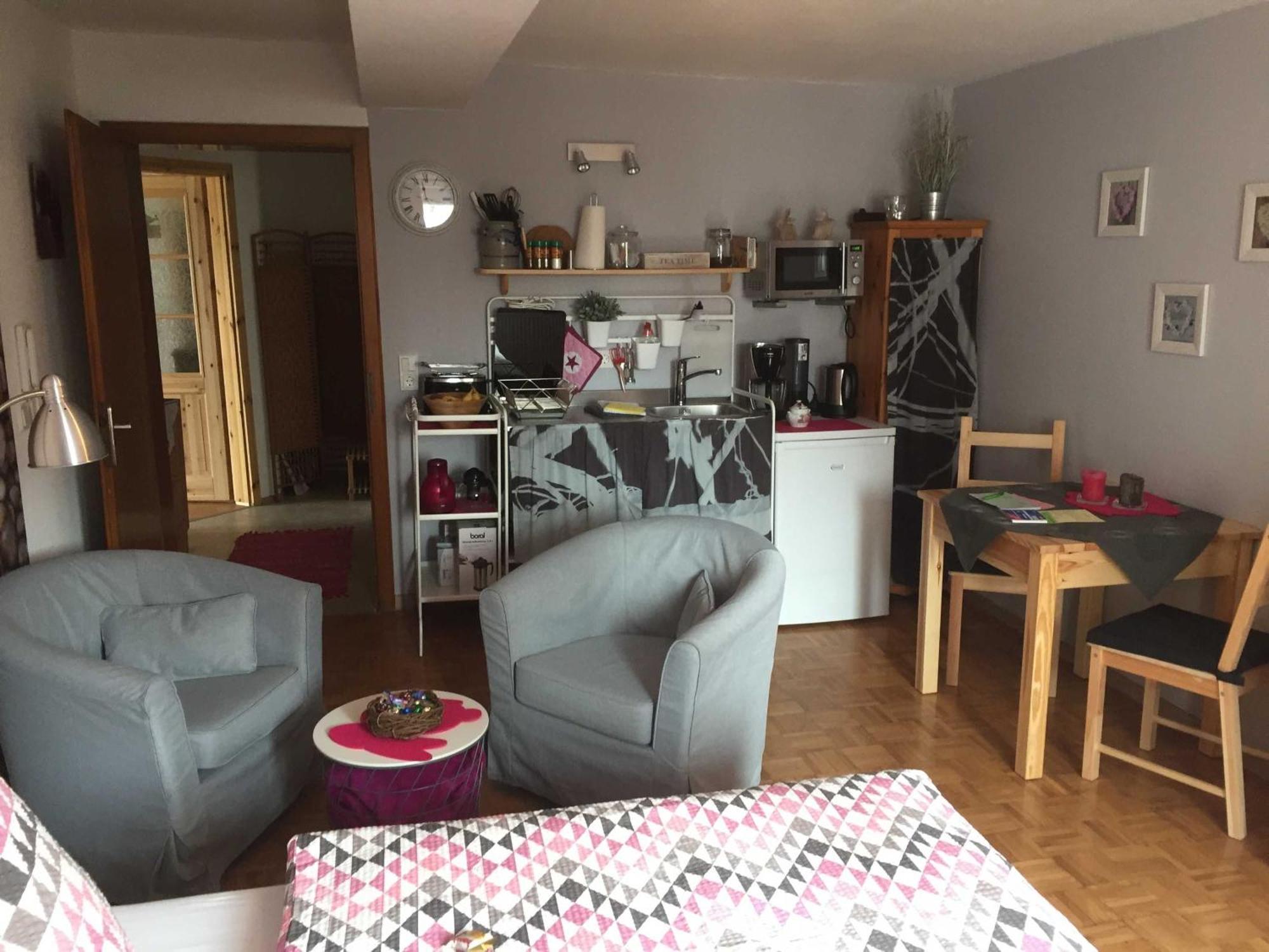 Appartement Im Alten Pfarrhaus Bad Zwesten Buitenkant foto